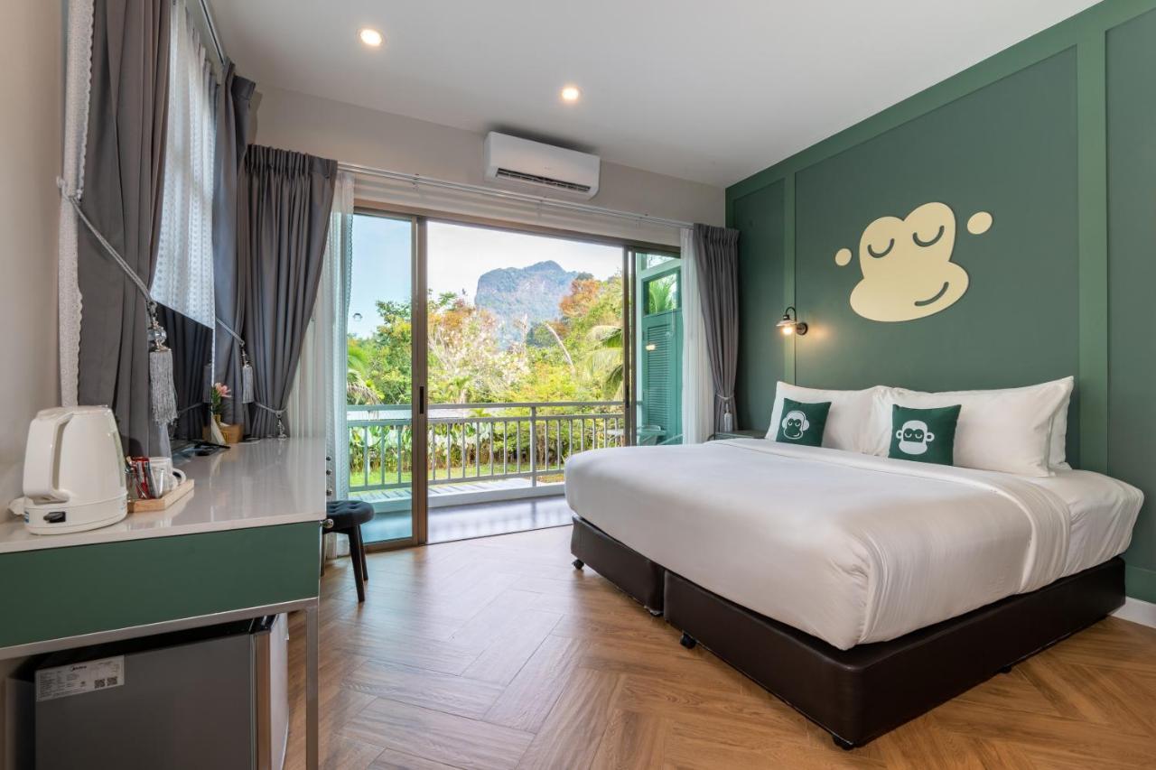 Blu Monkey Pooltara & Pet Friendly Krabi town